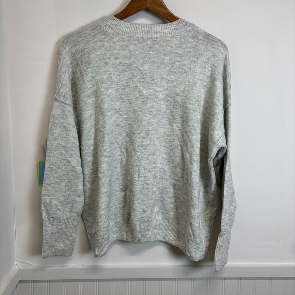 Women’s NWT CeCe Tis the Season Sweater - Picture 5 of 6